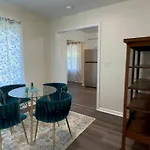 St2 Earth Villa Cute, Cozy, Central
